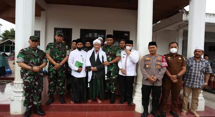Kunjungi Abu Kuta Krueng, Pangdam IM: Peran Ulama Sangat Penting Wujudkan Aceh Damai dan Sejahtera
